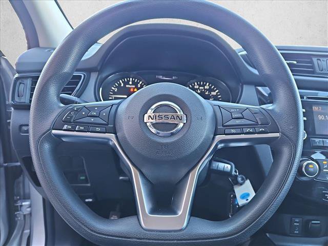 Used 2017 Nissan Rogue Sport S w/ S Appearance Package AWD/4WD image 13