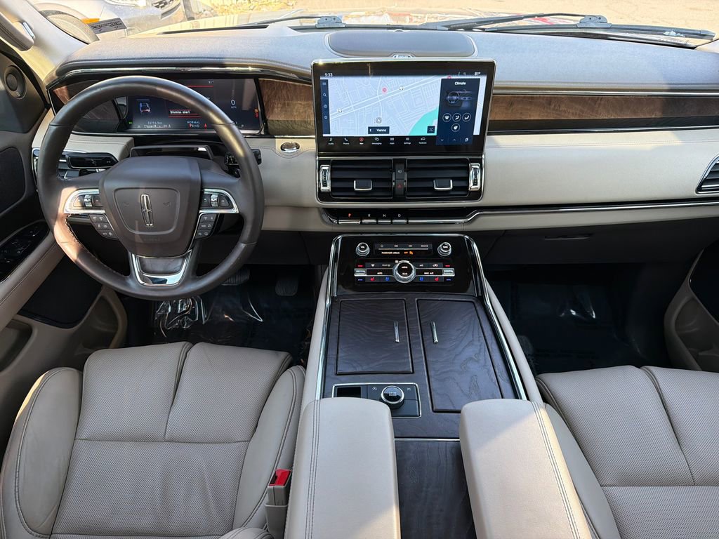Used 2022 Lincoln Navigator L Reserve image 24