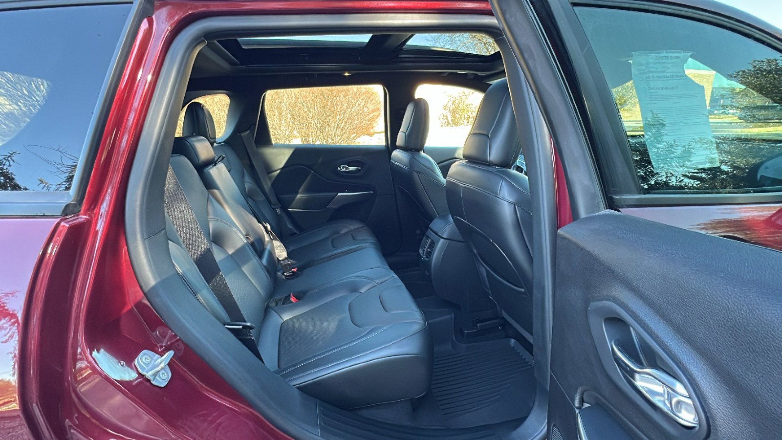 Used 2021 Jeep Cherokee High Altitude image 26