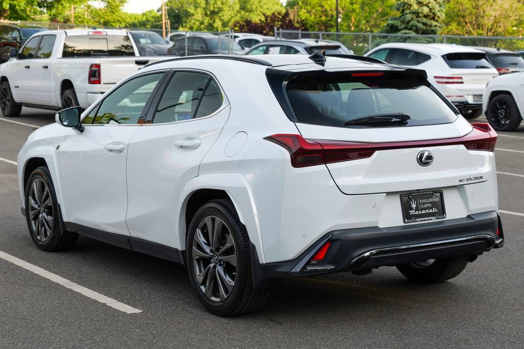 Used 2024 Lexus UX 250h F Sport AWD/4WD image 5