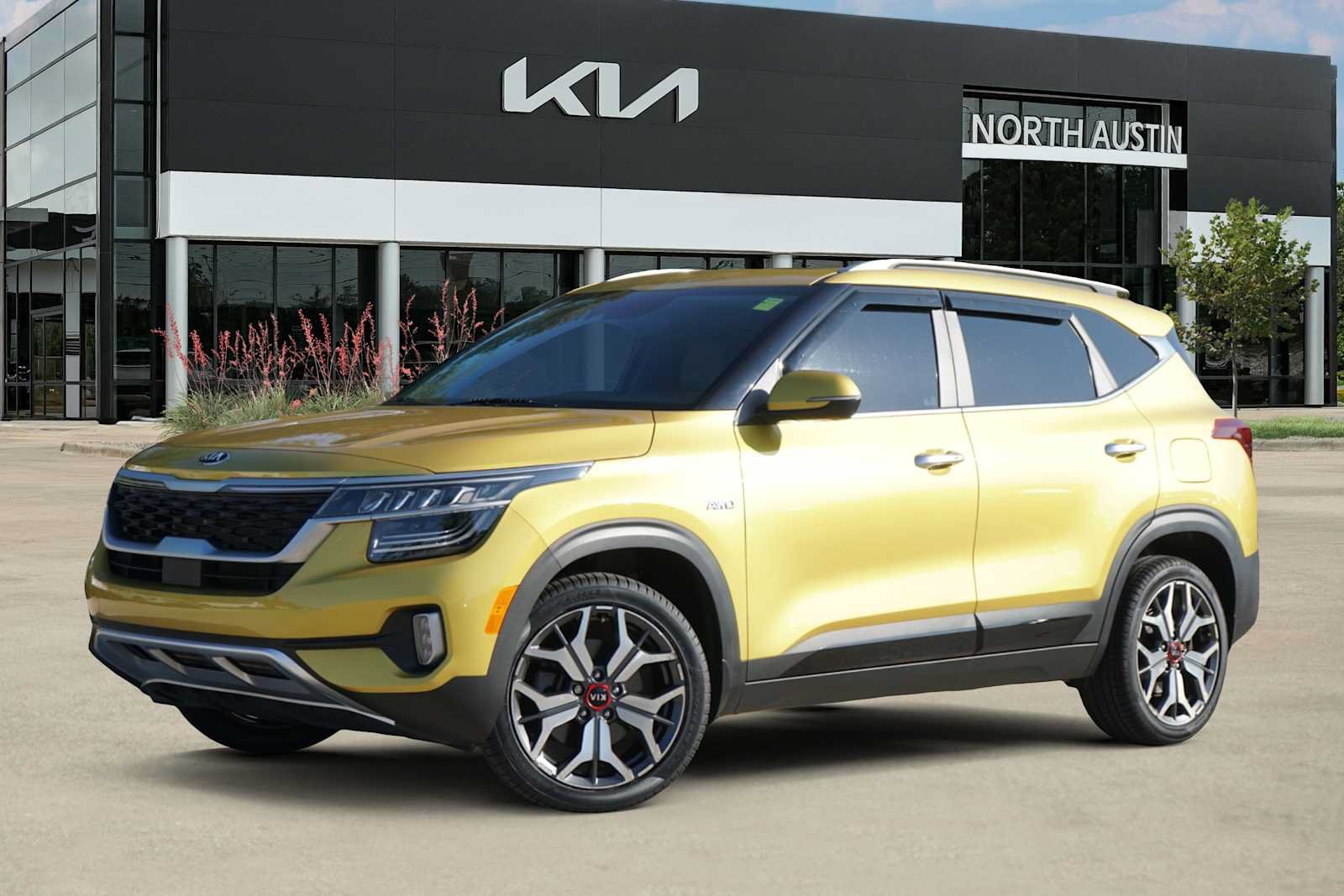 Used 2021 Kia Seltos SX w/ SX Sunroof Package AWD/4WD image 1