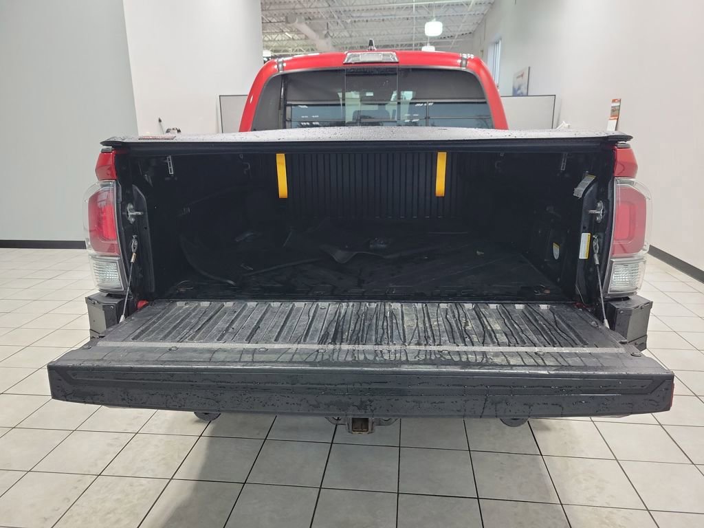 Used 2022 Toyota Tacoma TRD Sport image 54
