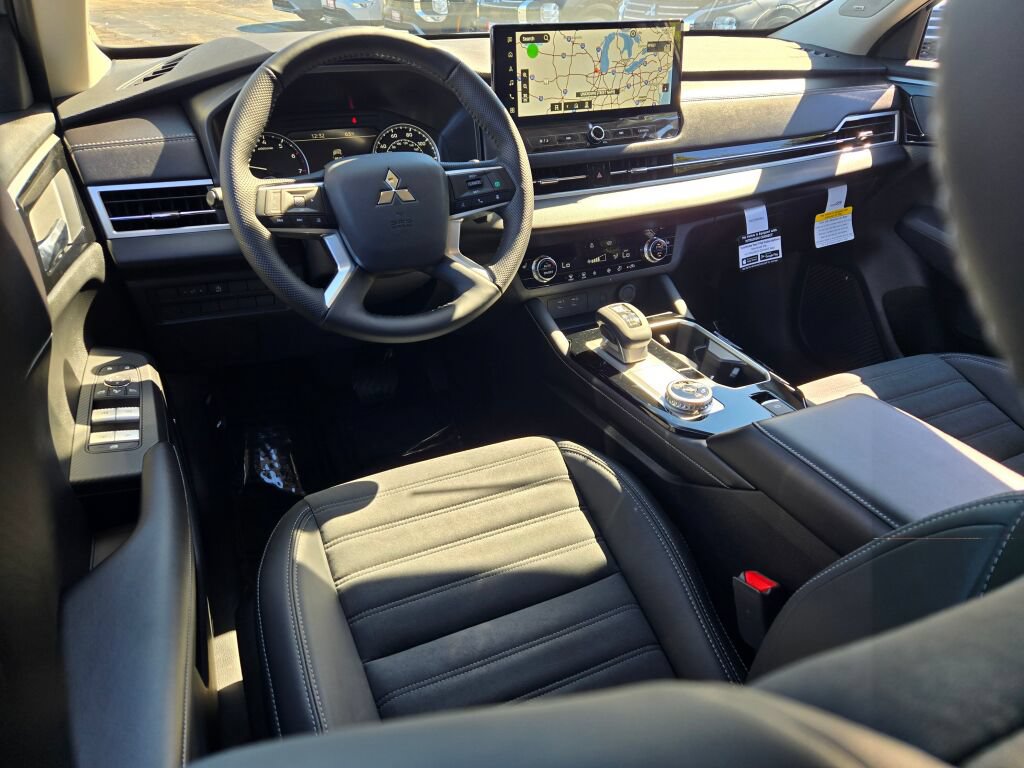 New 2026 Mitsubishi Outlander SE AWD/4WD image 14