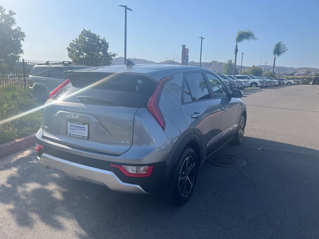 Certified 2023 Hyundai Kona SEL FWD image 7