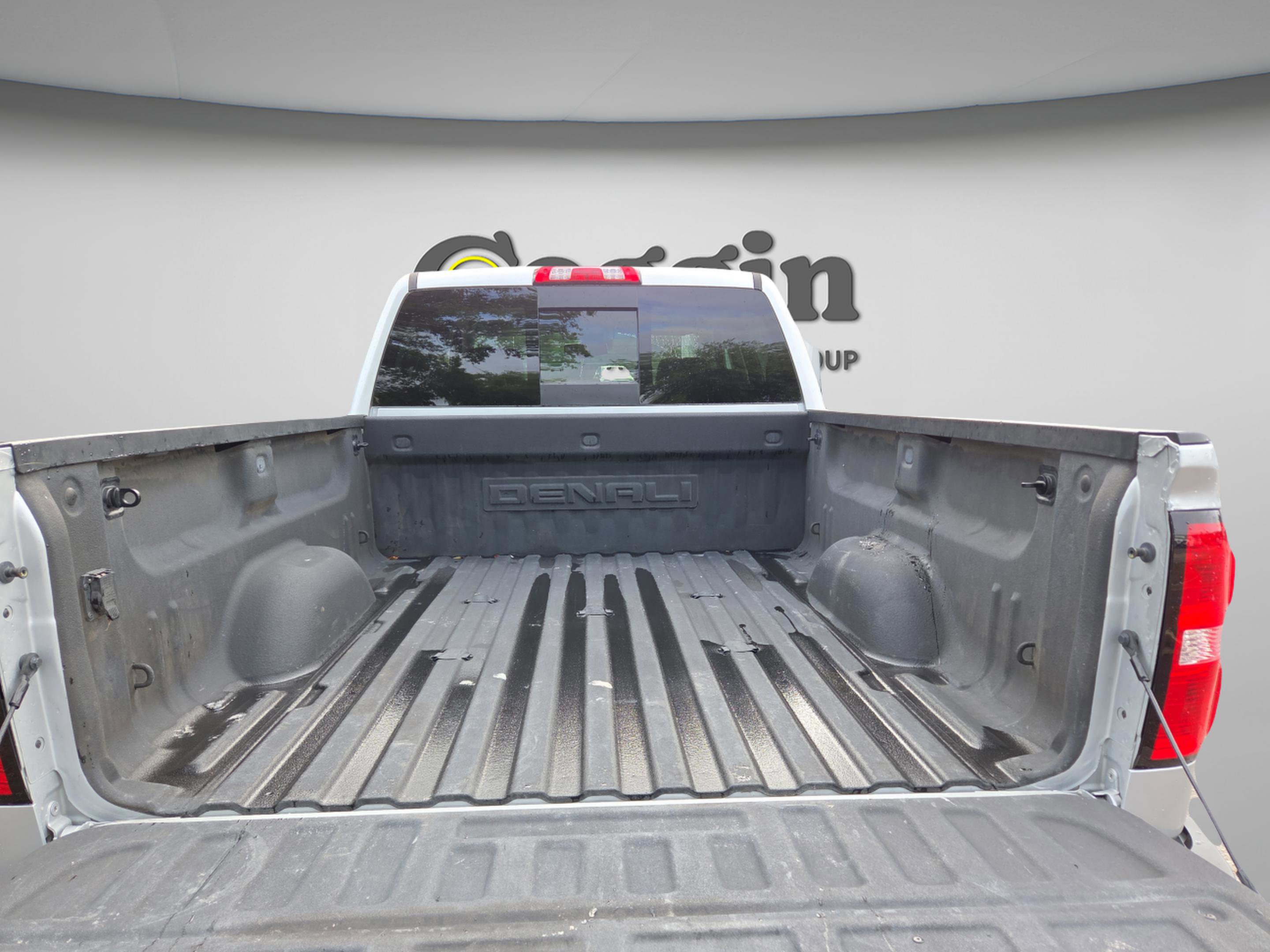 Used 2019 GMC Sierra 2500 Denali w/ Duramax Plus Package image 17