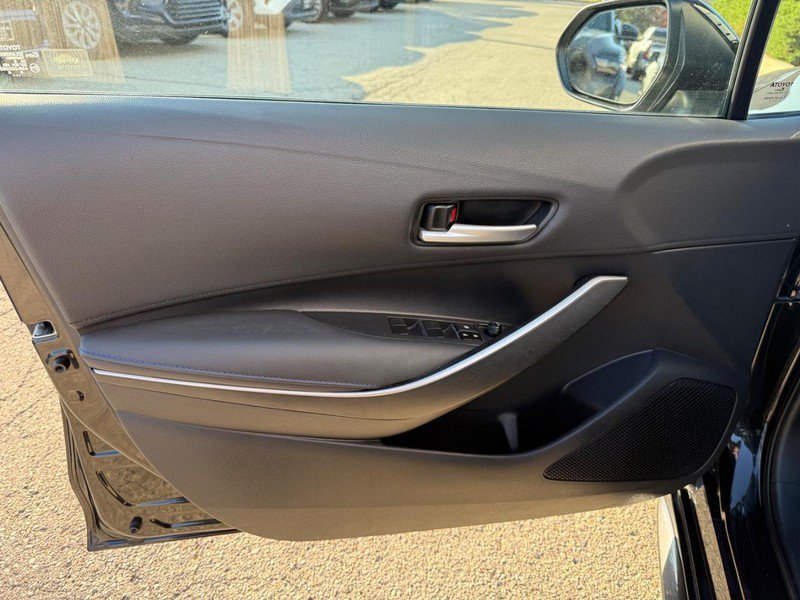 Used 2020 Toyota Corolla SE w/ SE Premium Package FWD image 19