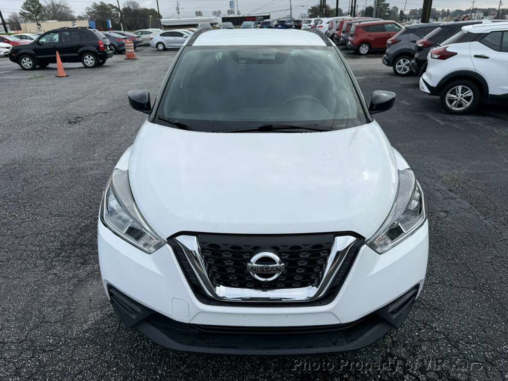 Used 2019 Nissan Kicks S FWD image 2