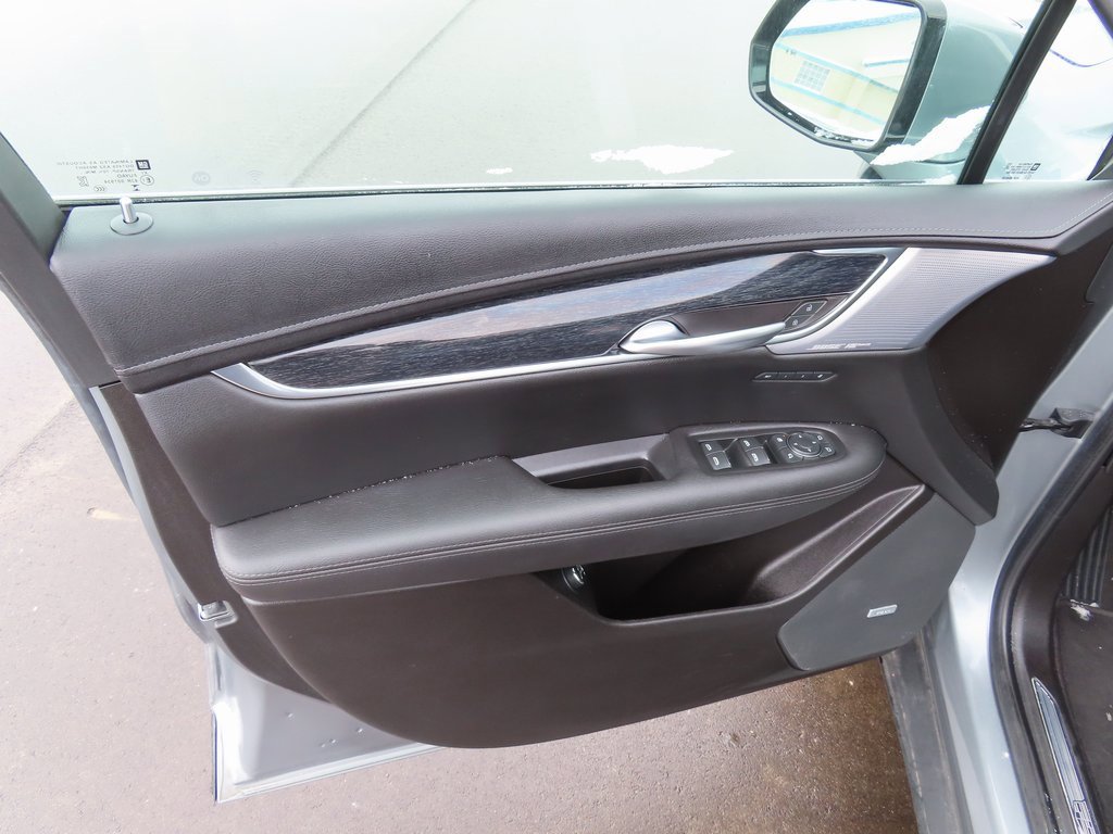 Certified 2023 Cadillac XT5 Premium Luxury image 30