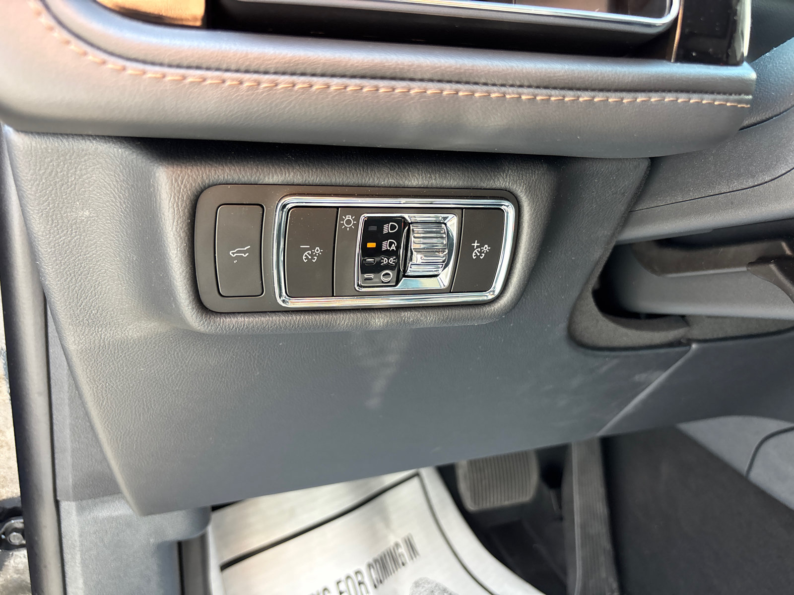 New 2026 Lincoln Aviator AWD image 14