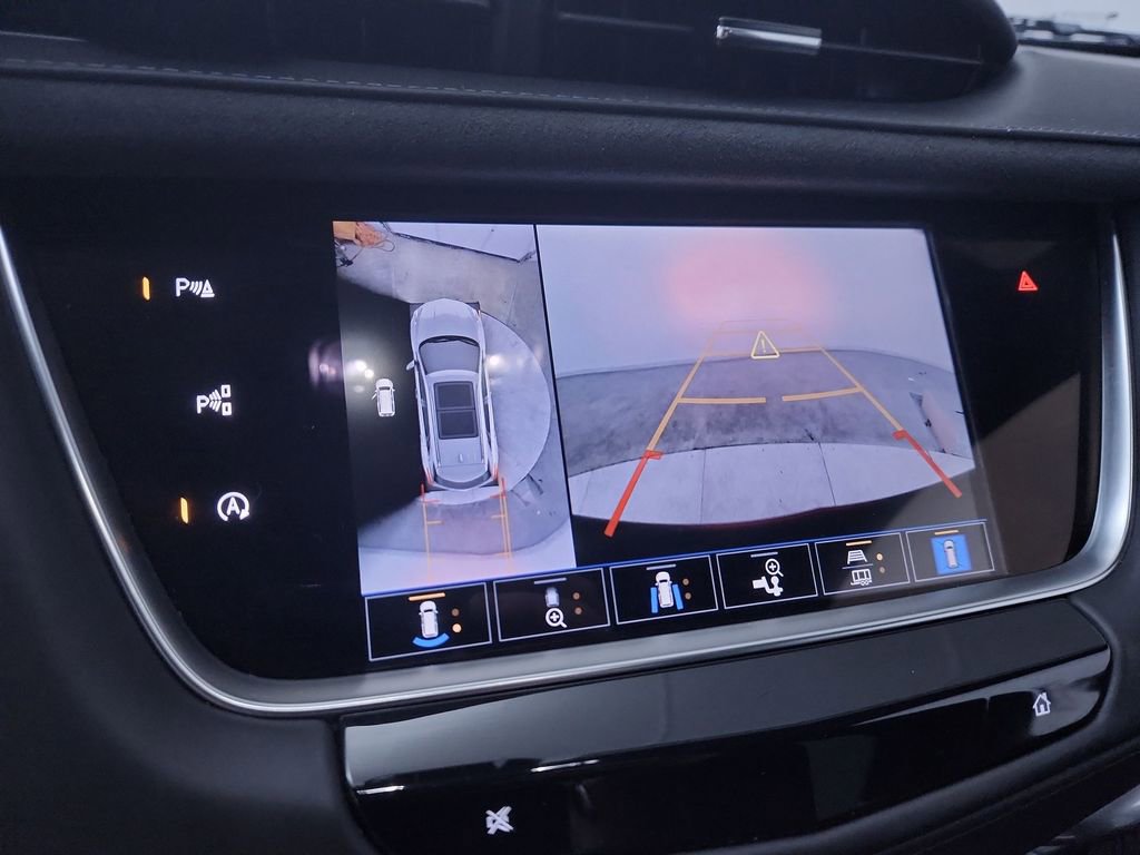 Used 2024 Cadillac XT5 Sportv w/ LPO, Red Accent Package image 17