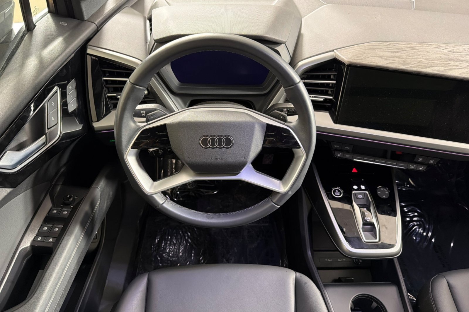 Certified 2024 Audi Q4 e-tron Premium Plus w/ Premium Plus AWD/4WD image 13