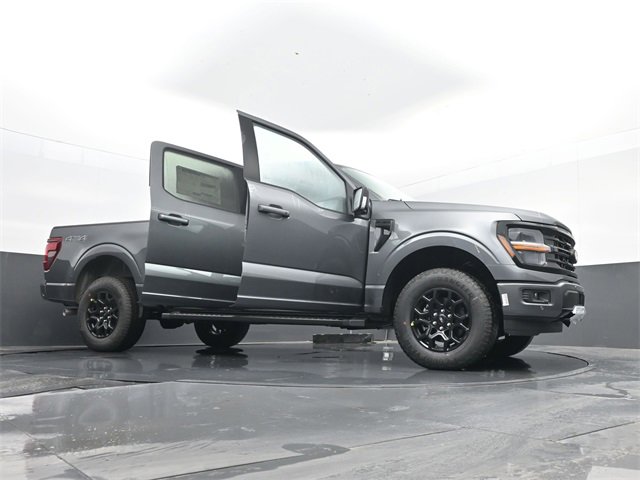 New 2025 Ford F150 XLT w/ Equipment Group 302A MID image 31