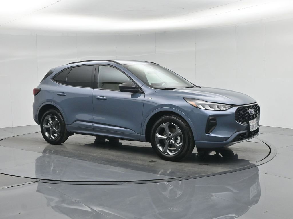 Used 2024 Ford Escape ST-Line w/ Equipment Group 301A image 17