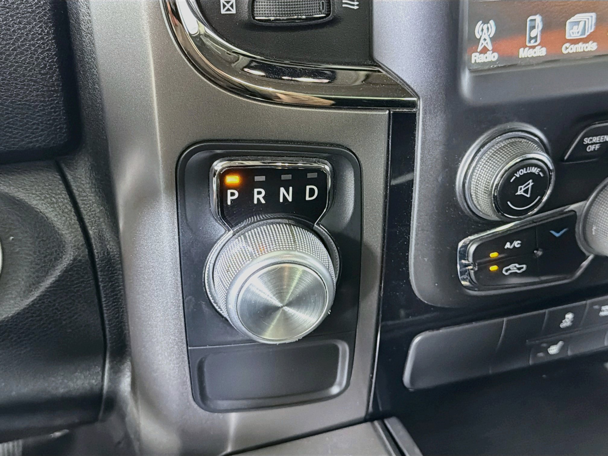 Used 2017 RAM 1500 Sport RWD image 25