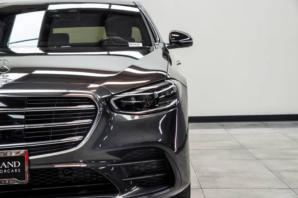 Used 2022 Mercedes-Benz S 500 4MATIC w/ AMG Line Package image 5