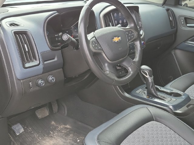 Certified 2022 Chevrolet Colorado Z71 w/ Z71 Midnight Edition AWD/4WD image 6