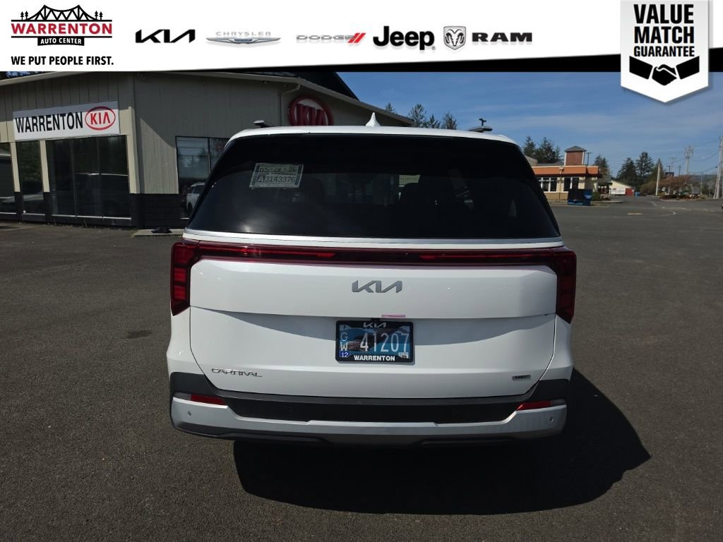 Certified 2025 Kia Carnival EX FWD image 4