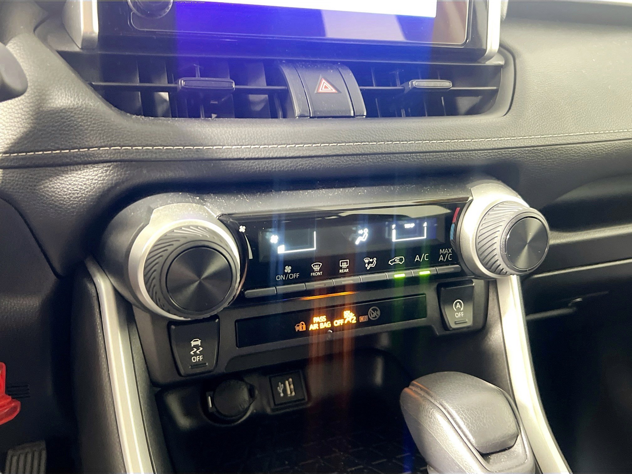 Used 2025 Toyota RAV4 LE image 26