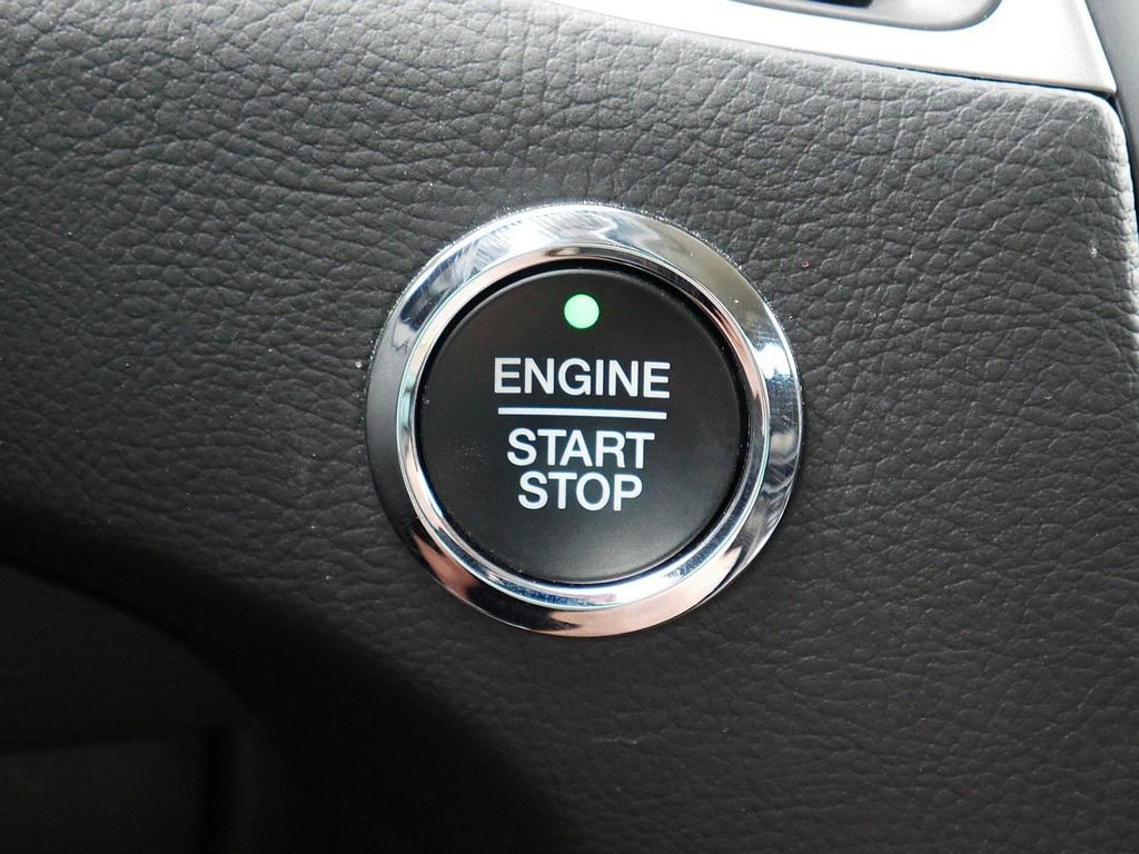 Used 2024 Ford Edge SEL w/ Convenience Package AWD/4WD image 35