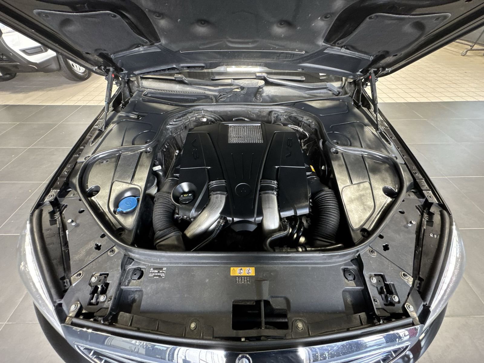 Used 2014 Mercedes-Benz S 550 Sedan image 33