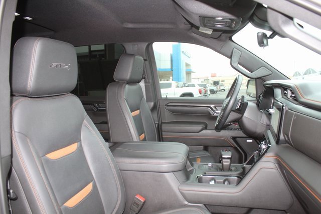 Used 2024 GMC Sierra 1500 AT4 w/ Technology Package image 17