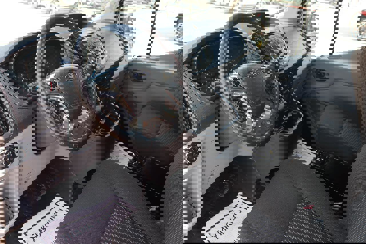 Used 2016 Ford Transit 350 XLT image 23