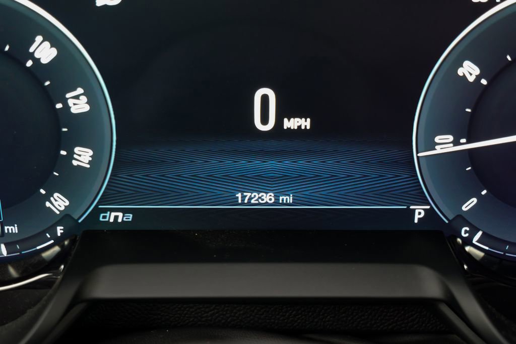 Used 2024 Alfa Romeo Stelvio Ti w/ Performance Driving Package image 47