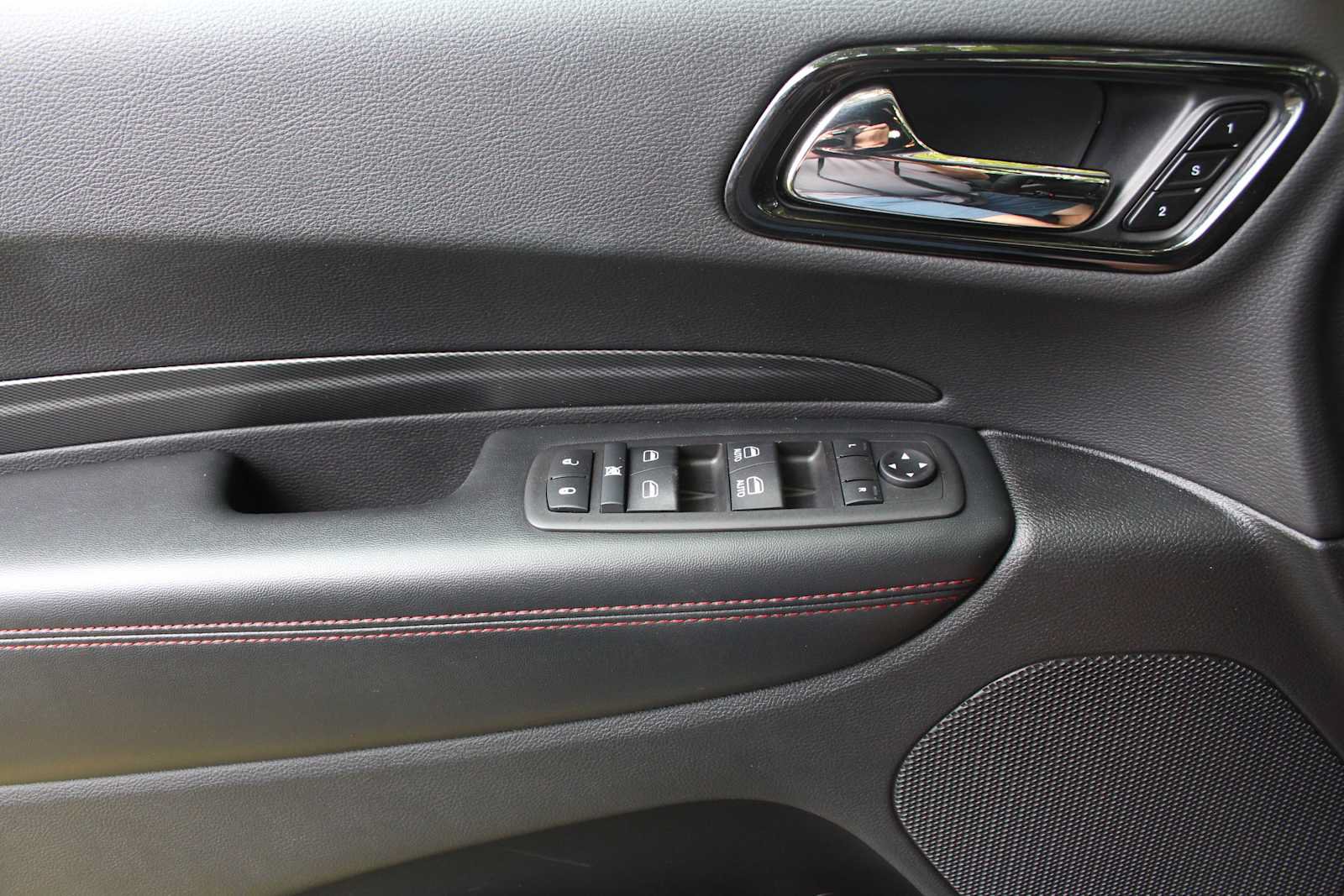 Used 2025 Dodge Durango GT AWD/4WD image 34