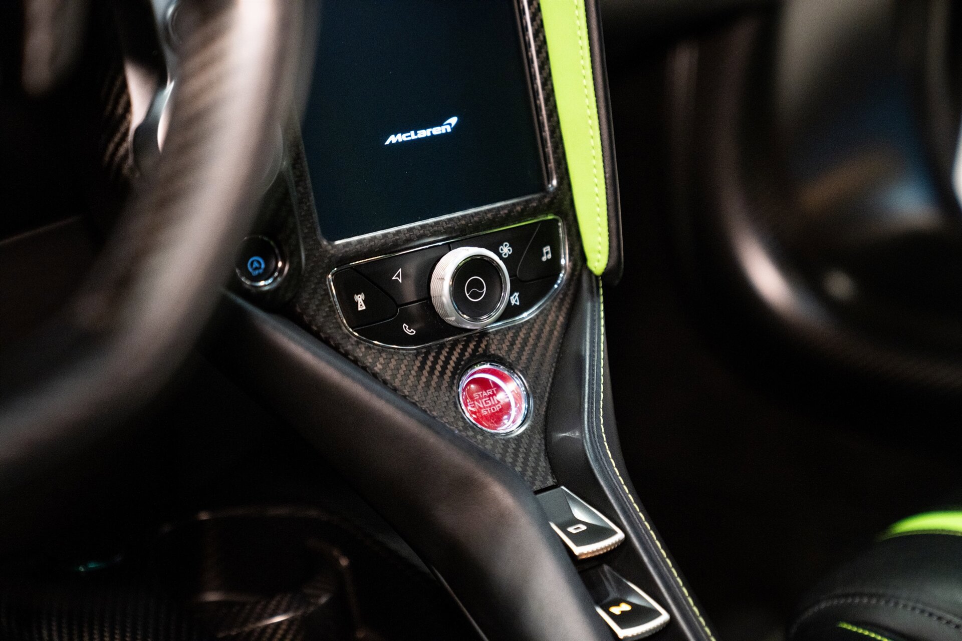 Used 2022 McLaren 765LT RWD image 24