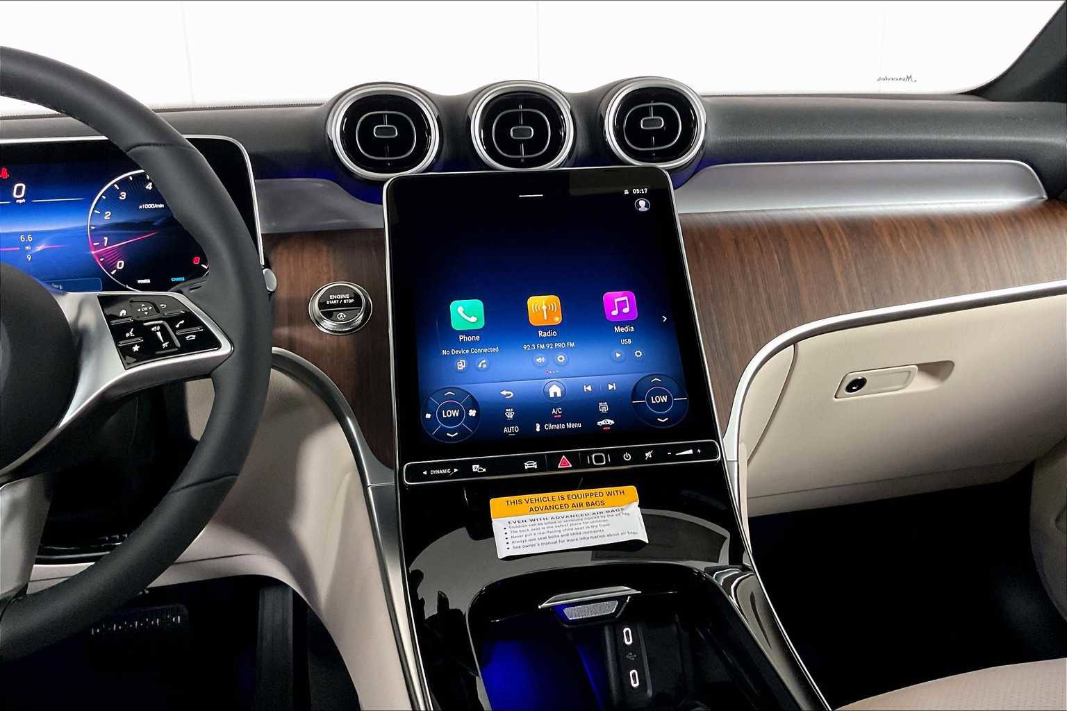 New 2025 Mercedes-Benz GLC 300 GLC 300 image 9