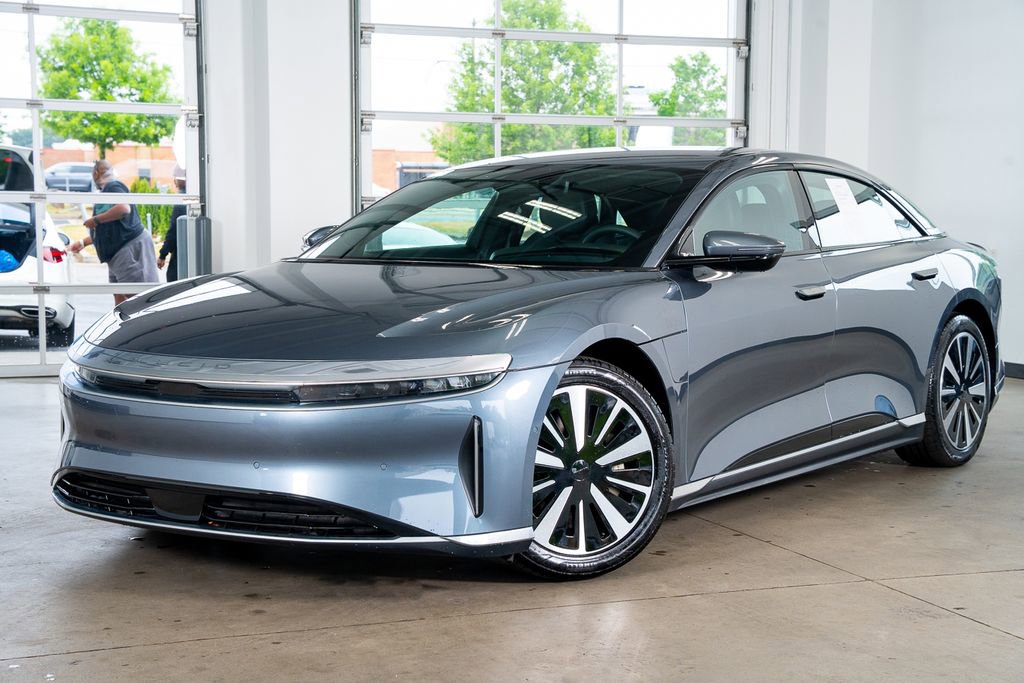 Used 2024 Lucid Air Pure RWD image 2