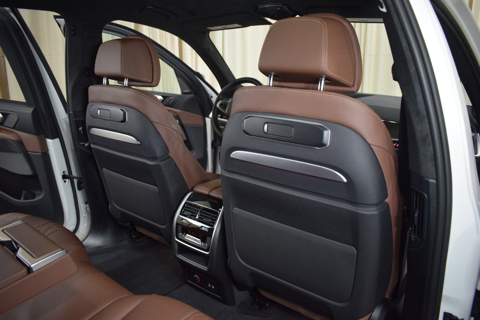 Used 2026 BMW X7 M60i image 21