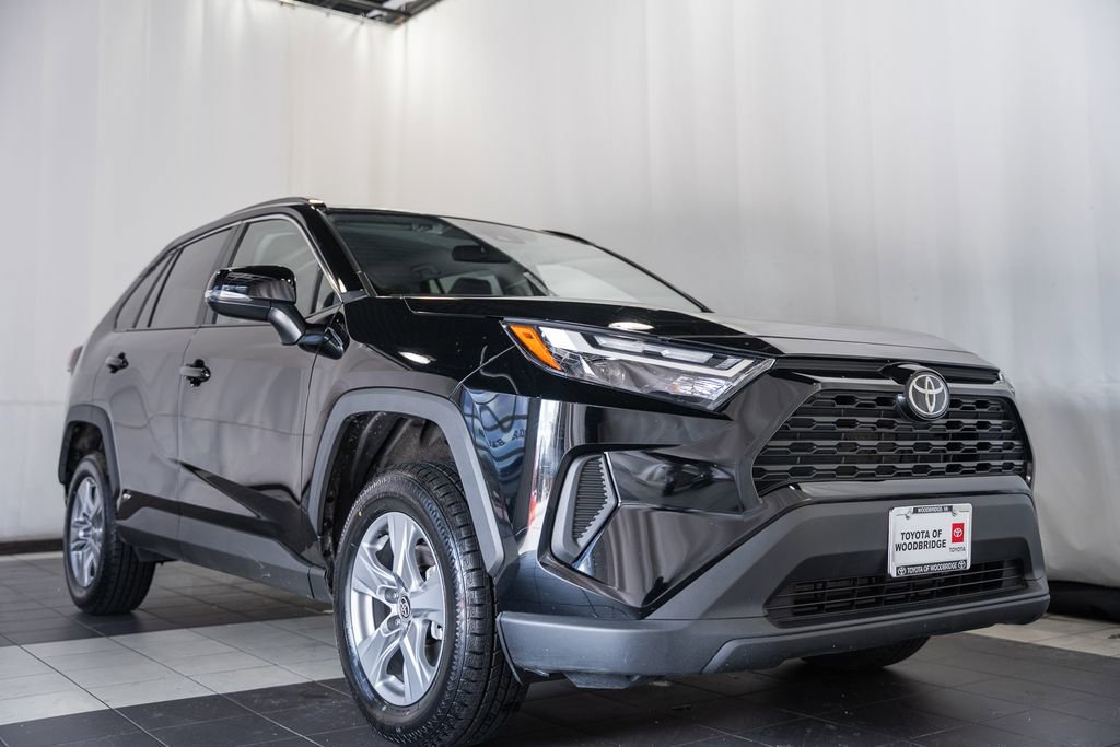 Used 2025 Toyota RAV4 XLE image 1