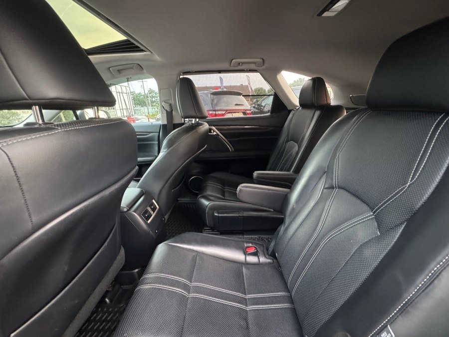 Used 2021 Lexus RX 350L AWD w/ Luxury Package image 22