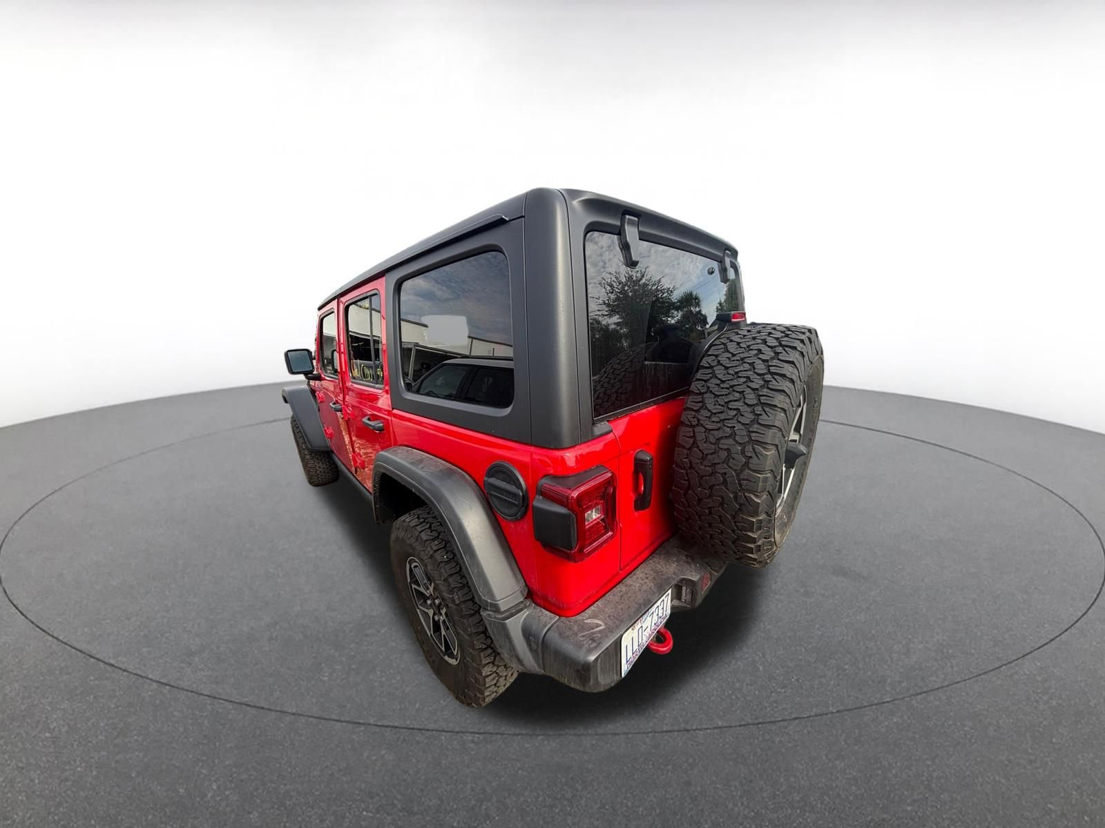Used 2025 Jeep Wrangler Unlimited Rubicon AWD/4WD image 7
