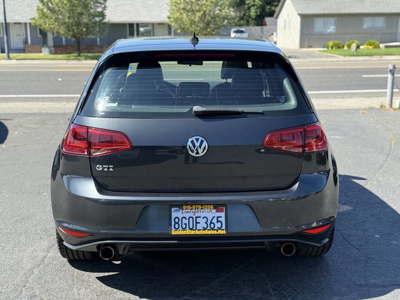 Used 2015 Volkswagen GTI SE FWD image 4