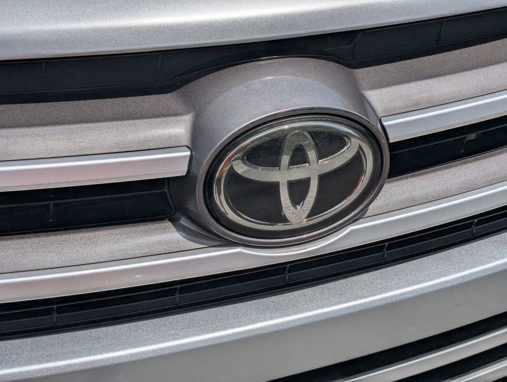 Used 2018 Toyota Highlander XLE image 5