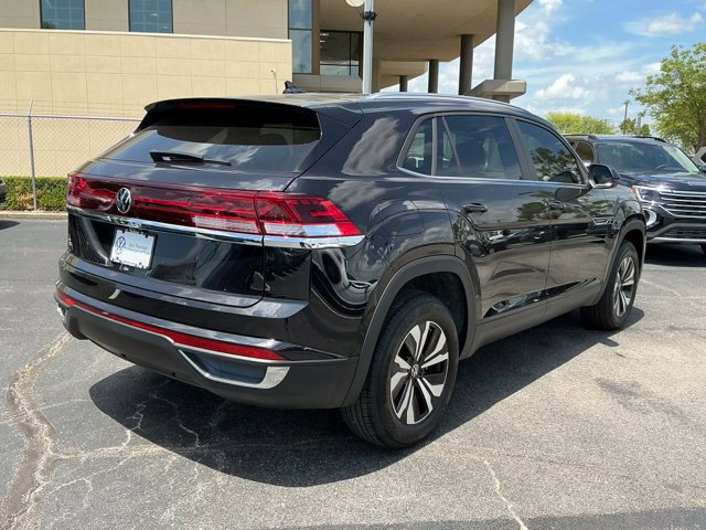 New 2026 Volkswagen Atlas Cross Sport SE FWD image 3