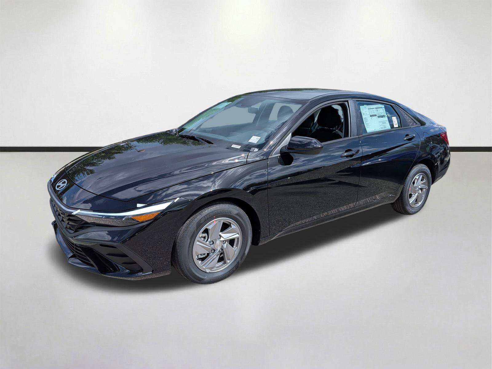 New 2026 Hyundai Elantra SE image 8