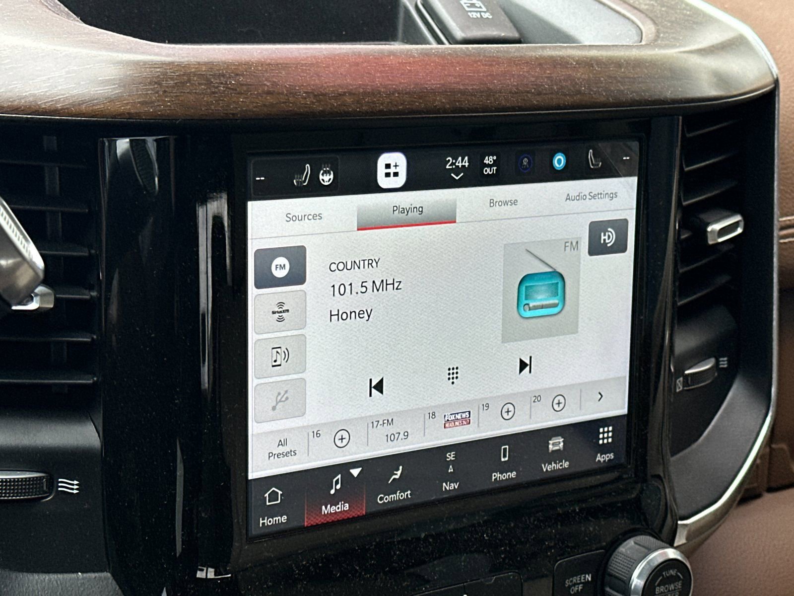 Used 2022 RAM 3500 Laramie image 16