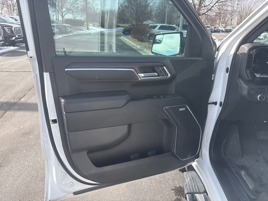 Used 2023 GMC Sierra 1500 SLT w/ SLT Premium Package image 18