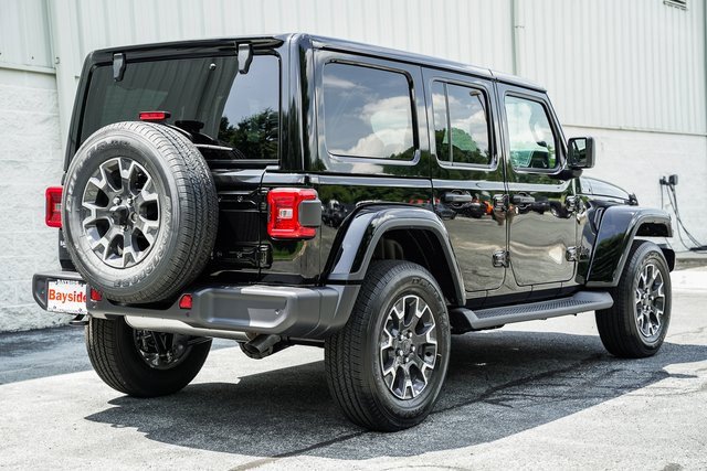 New 2025 Jeep Wrangler Sahara image 10