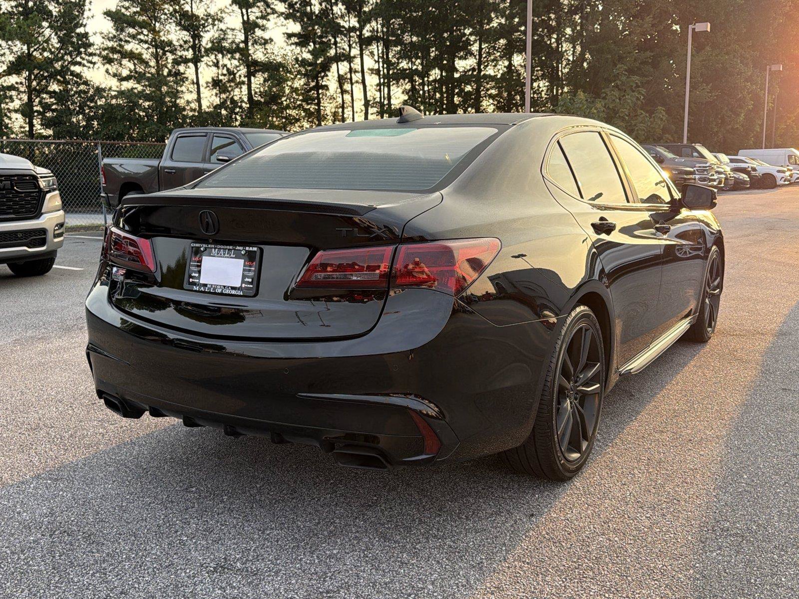 Used 2019 Acura TLX w/ Advance Package FWD image 4
