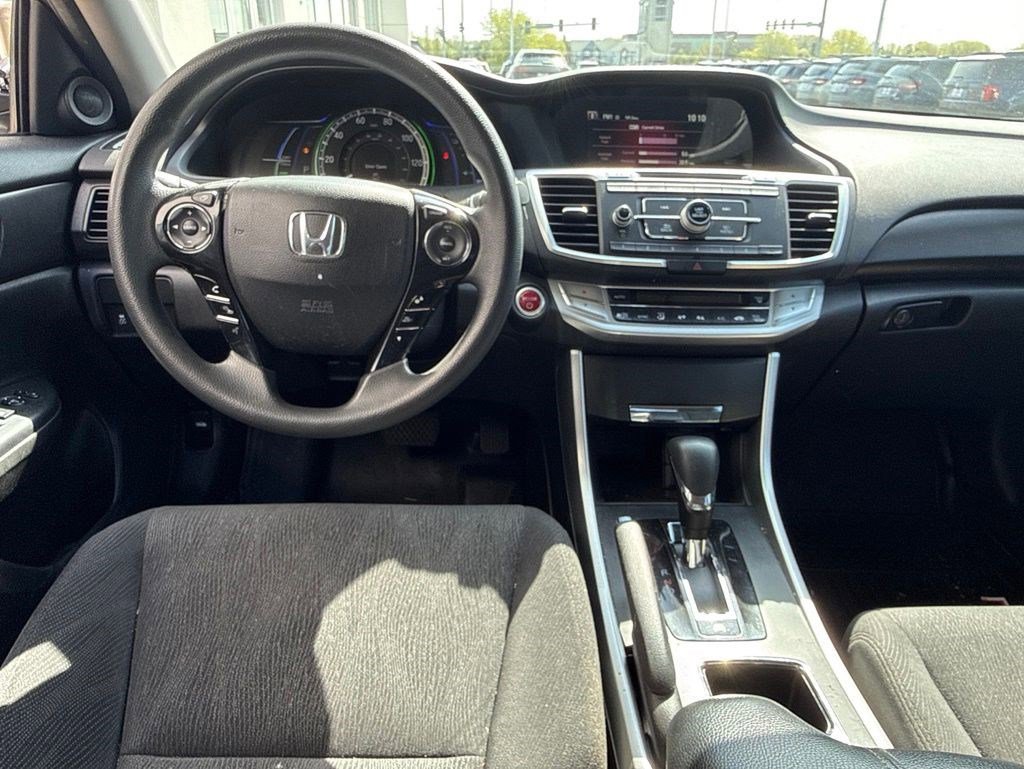 Used 2014 Honda Accord Hybrid Sedan image 5