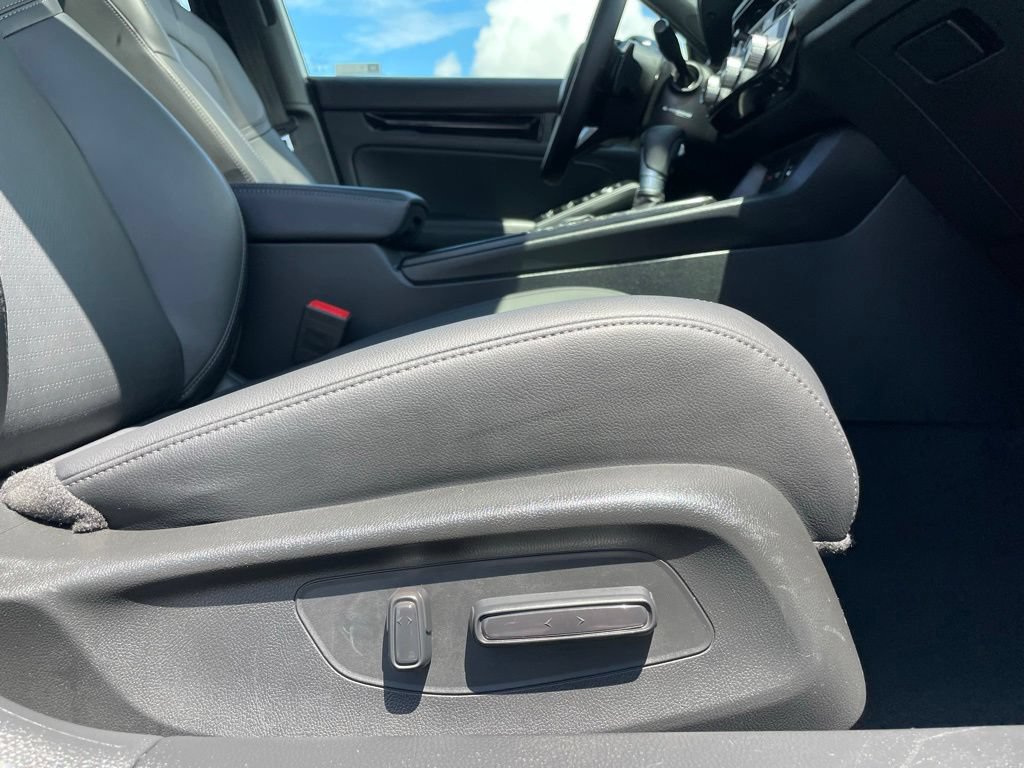 Certified 2025 Honda Civic Sport image 29