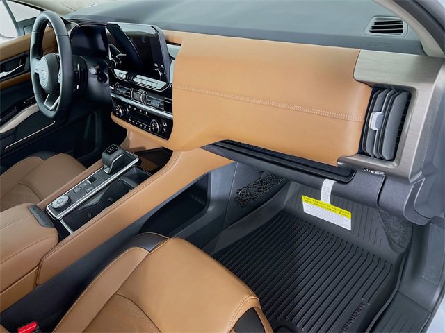 New 2025 Nissan Pathfinder Platinum w/ Cargo Package image 23