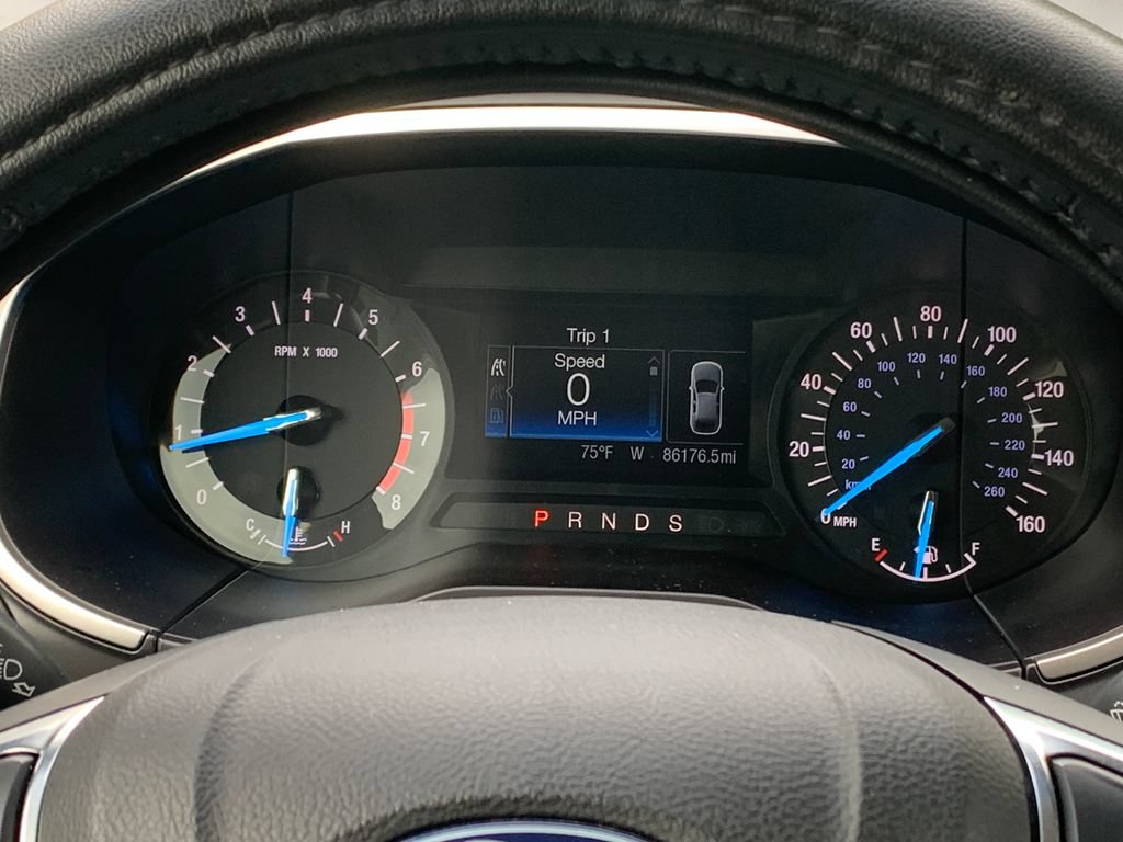 Used 2018 Ford Edge SEL FWD image 10