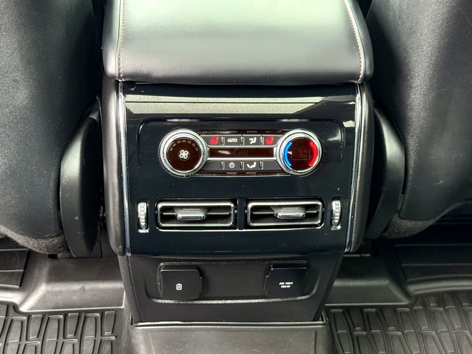 Used 2022 Lincoln Aviator AWD w/ Premium Package image 22