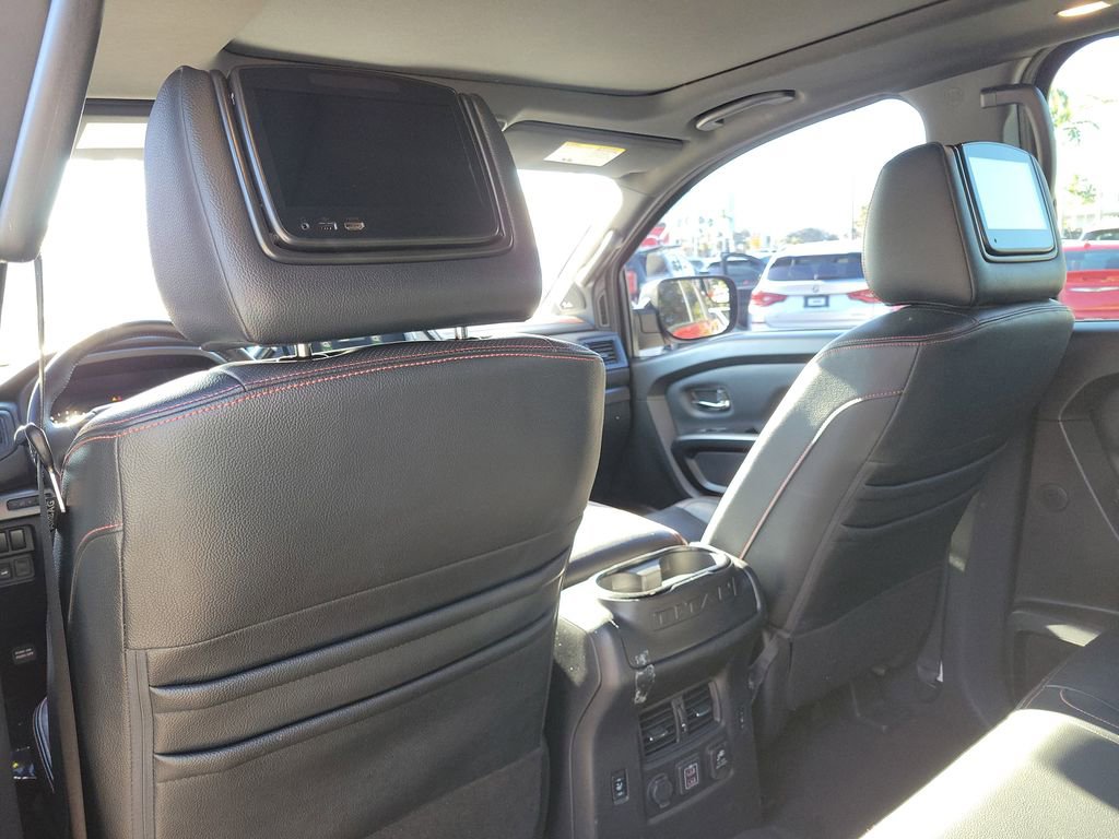 Certified 2020 Nissan Titan PRO-4X w/ Pro-4x Convenience Package image 16