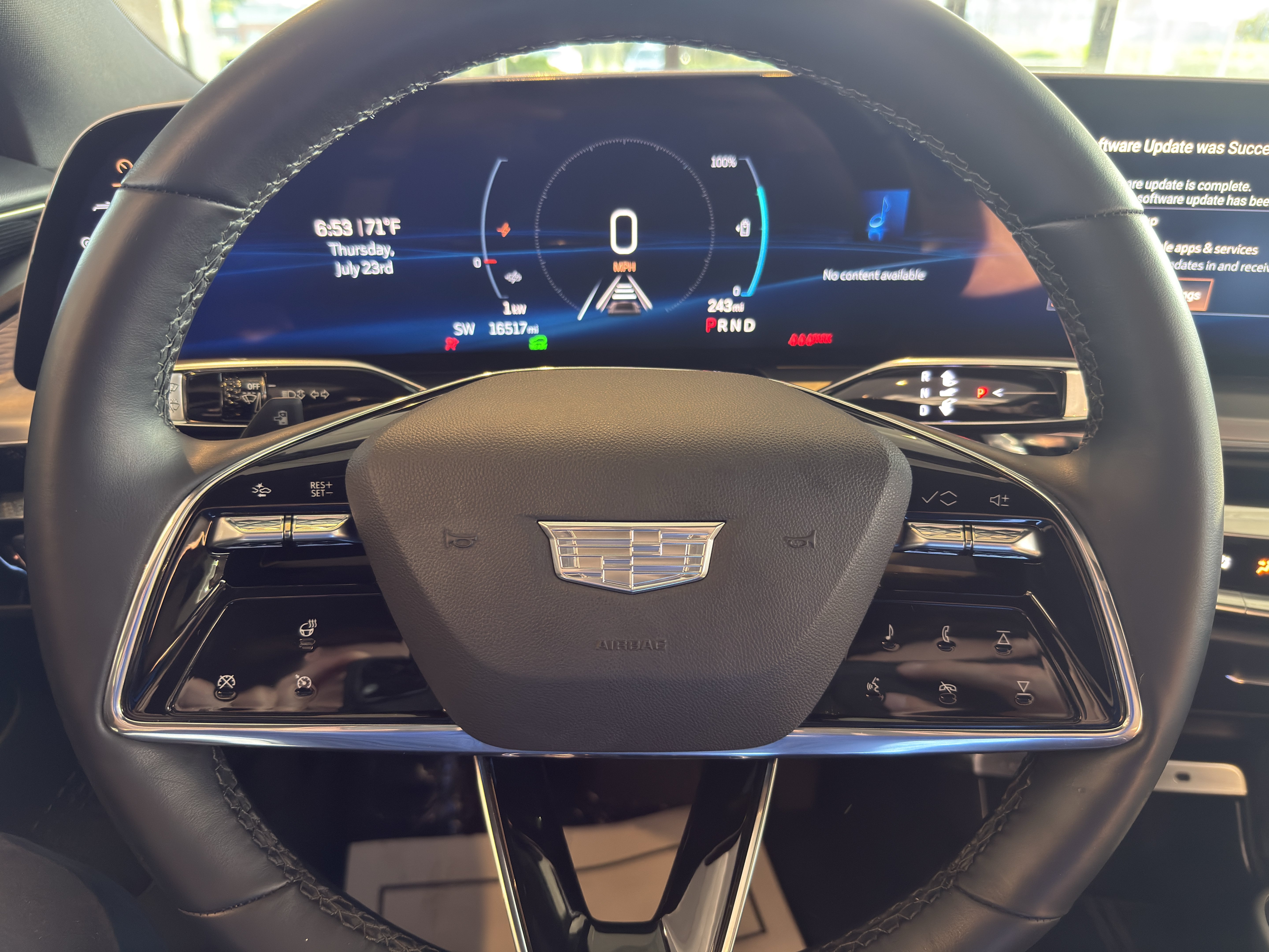 Certified 2024 Cadillac Lyriq Luxury AWD/4WD image 9
